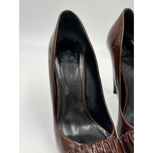 Burberry Brown Patent Leather Ruffle Detail Embellishment Cone Heels Sz 8-8.5/39 - Picture 15 of 15